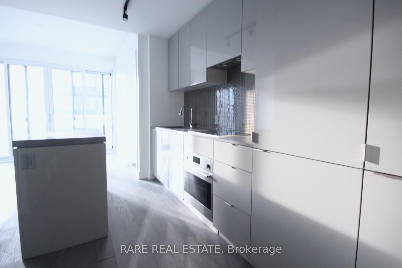 Photo 3 of Unit 1901, 7 Grenville Street, Toronto, Bay Street Corridor — HOMEH
