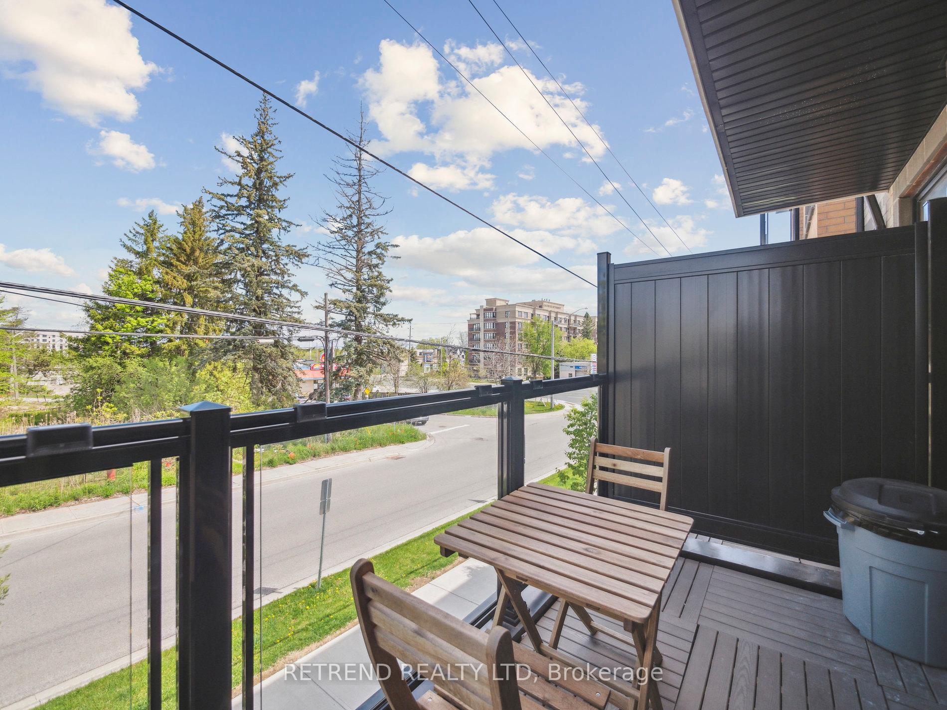 Photo 20 of Unit 9, 1 Bond Crescent, Richmond Hill, Oak Ridges — HOMEH