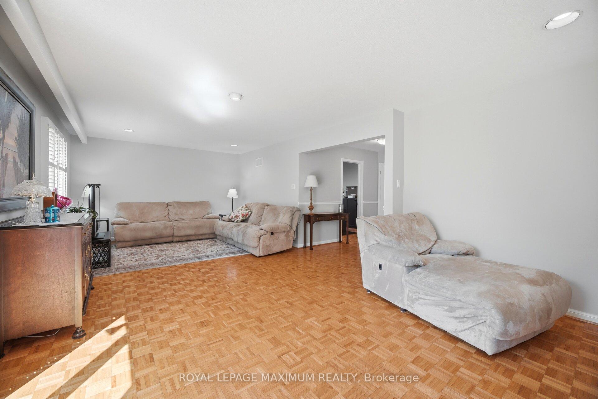 Photo 15 of 255 John Street, North York, Weston — HOMEH