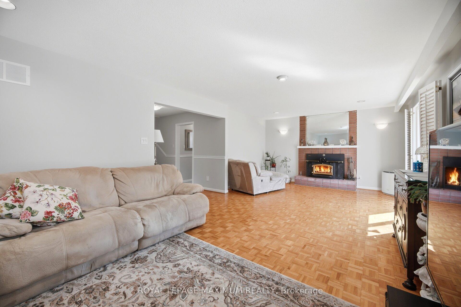 Photo 18 of 255 John Street, North York, Weston — HOMEH