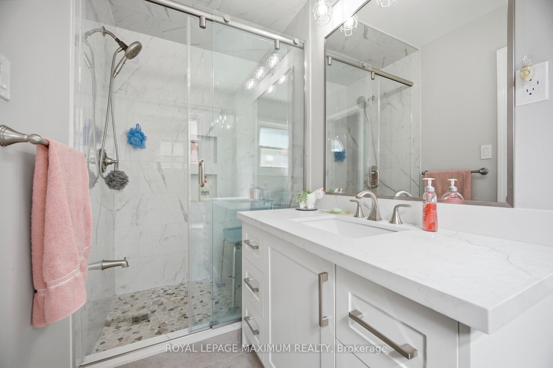 Photo 24 of 255 John Street, North York, Weston — HOMEH