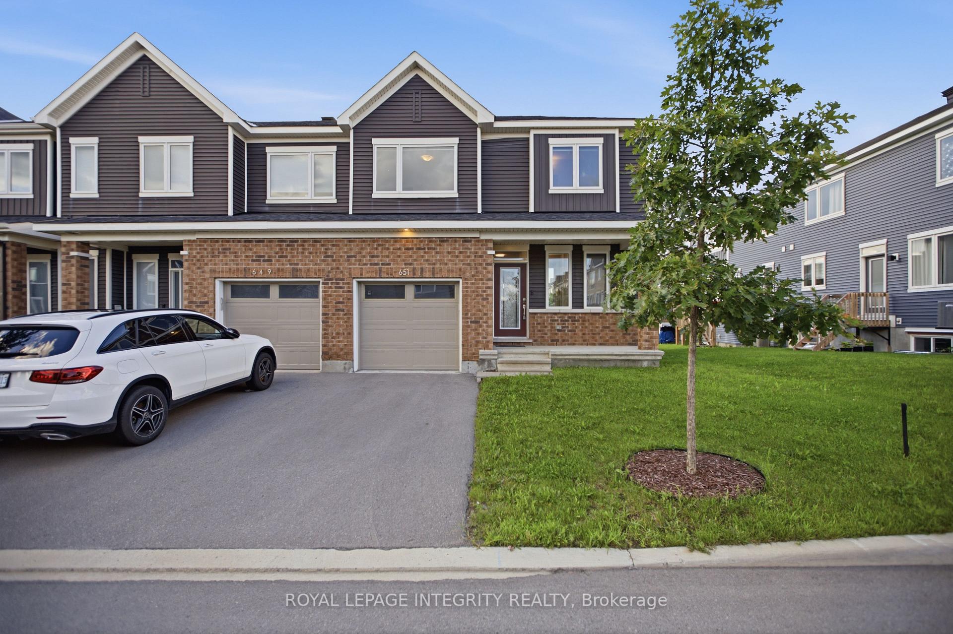Photo 1 of 651 Chillerton Drive, Ottawa, Barrhaven - Half Moon Bay — HOMEH