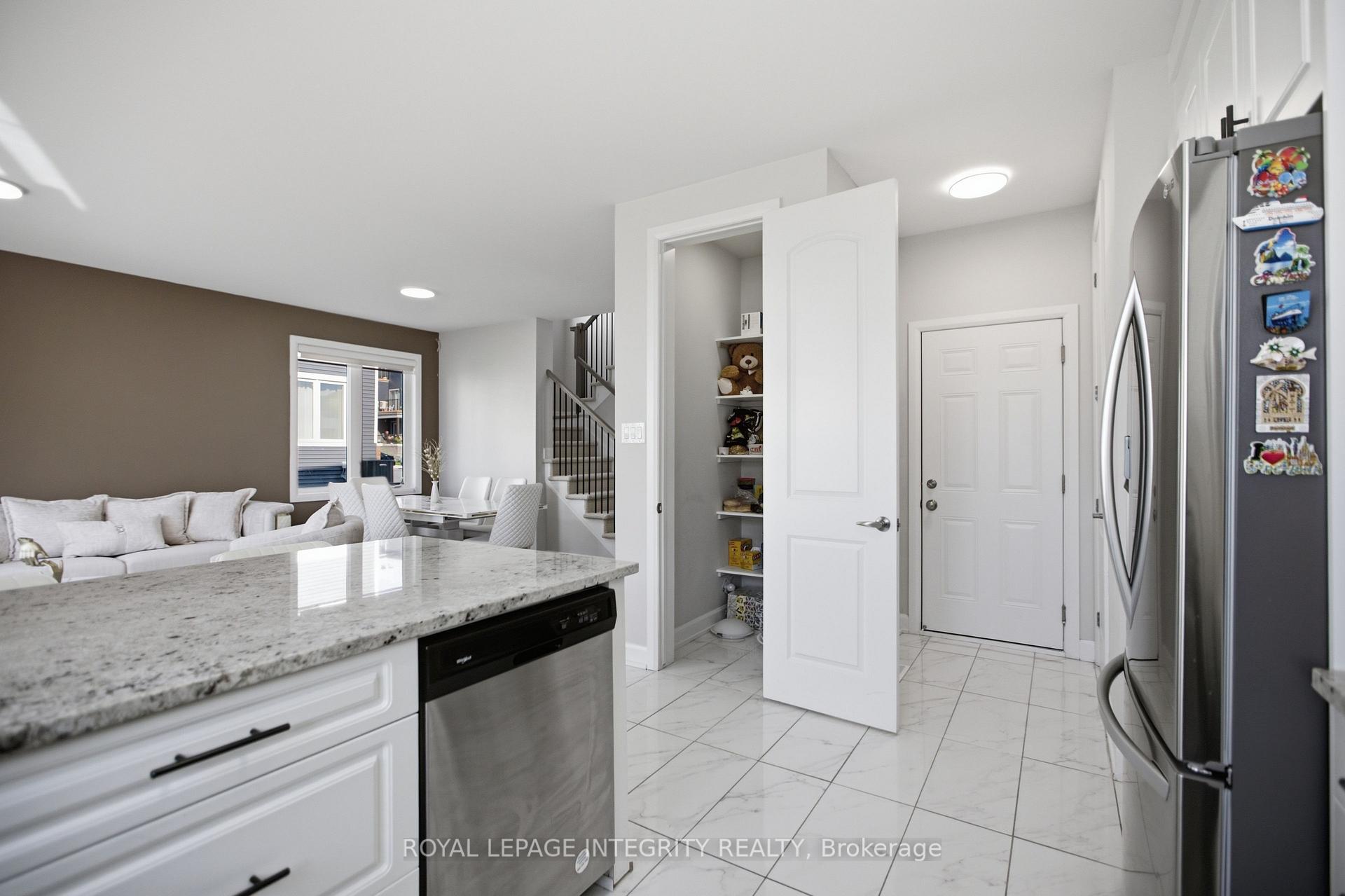 Photo 17 of 651 Chillerton Drive, Ottawa, Barrhaven - Half Moon Bay — HOMEH