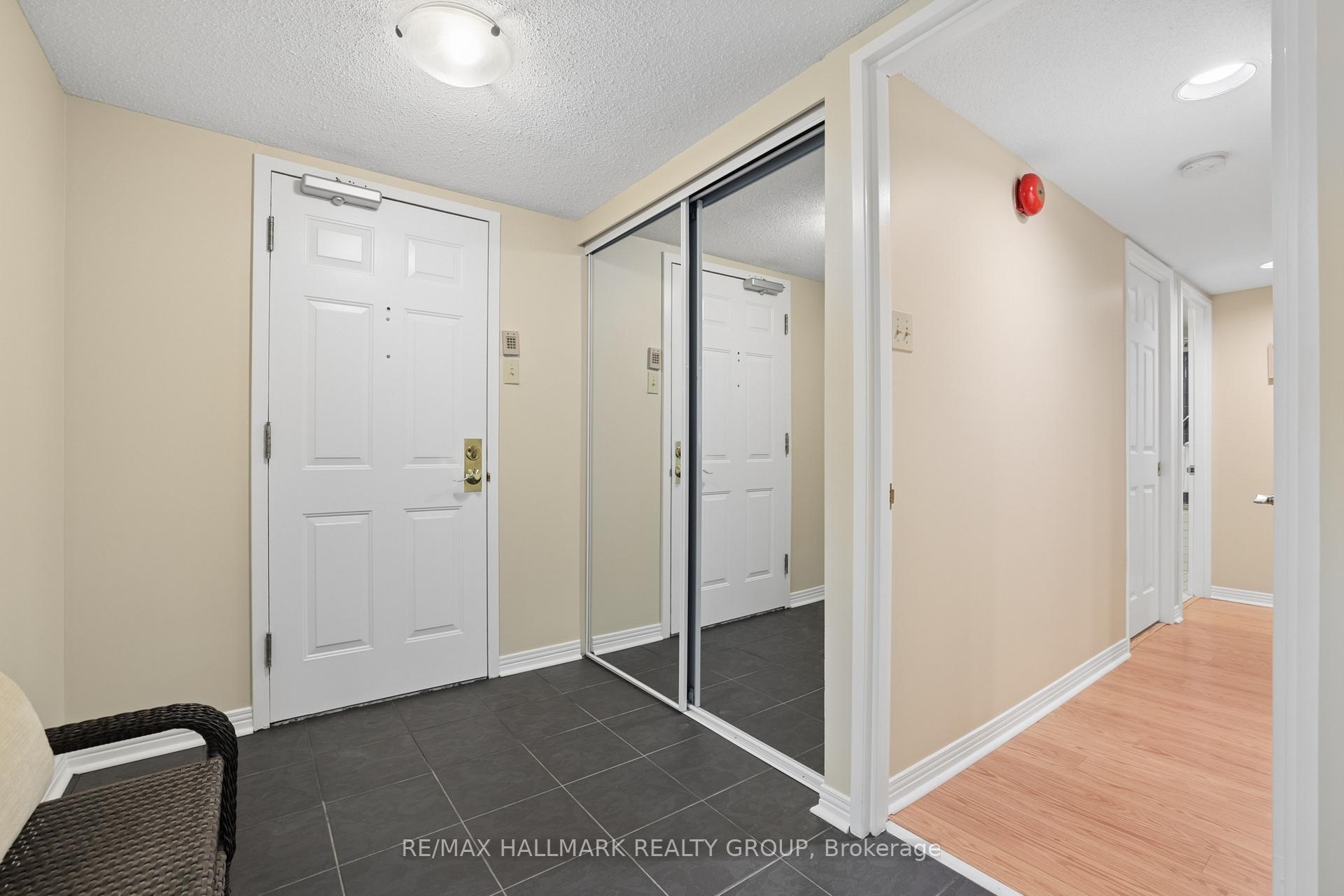 Photo 4 of Unit 75A, 263 Botanica Private, Ottawa, Civic Hospital — HOMEH