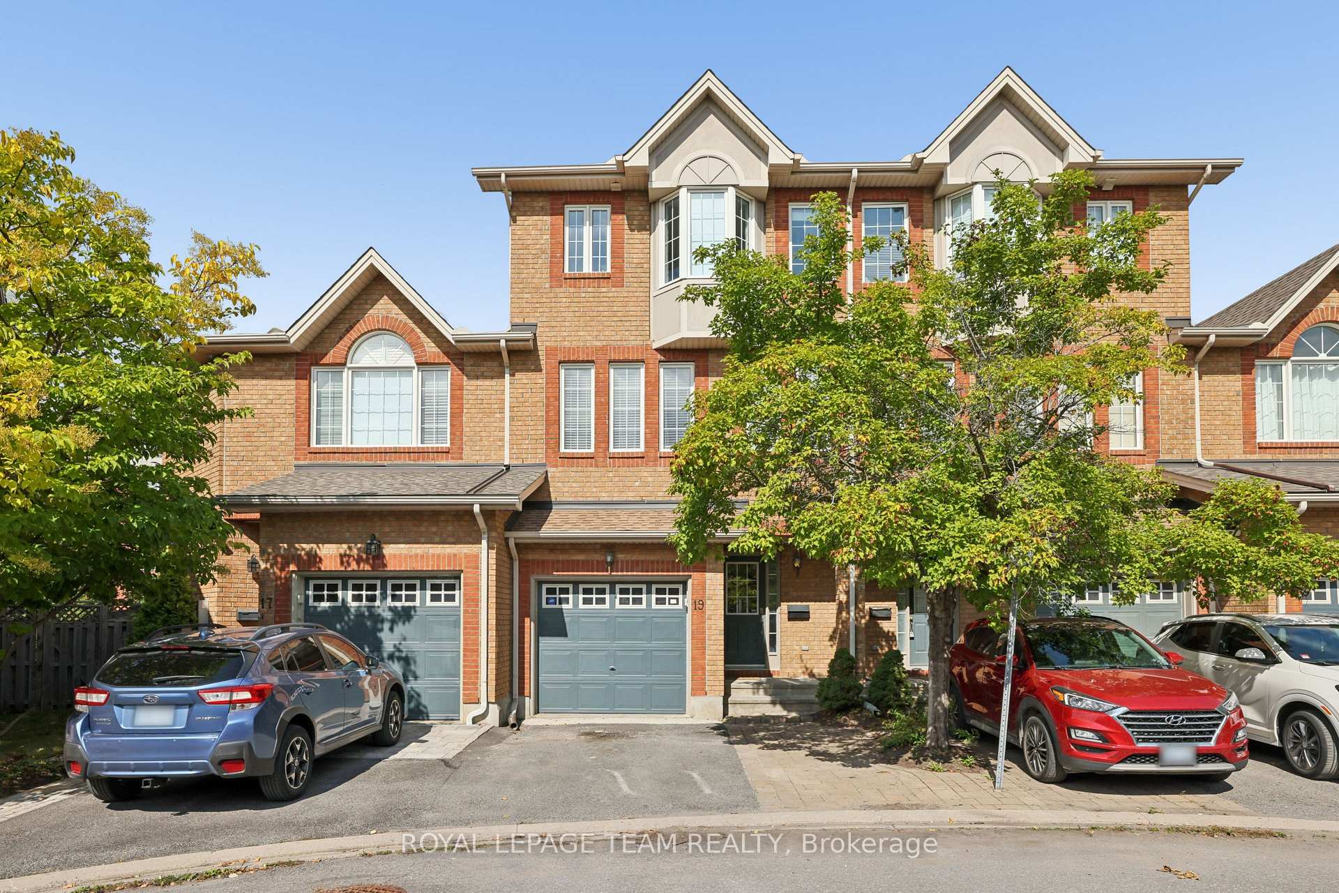 Photo 1 of 19 Great Oak Private, Ottawa, Riverview Park — HOMEH