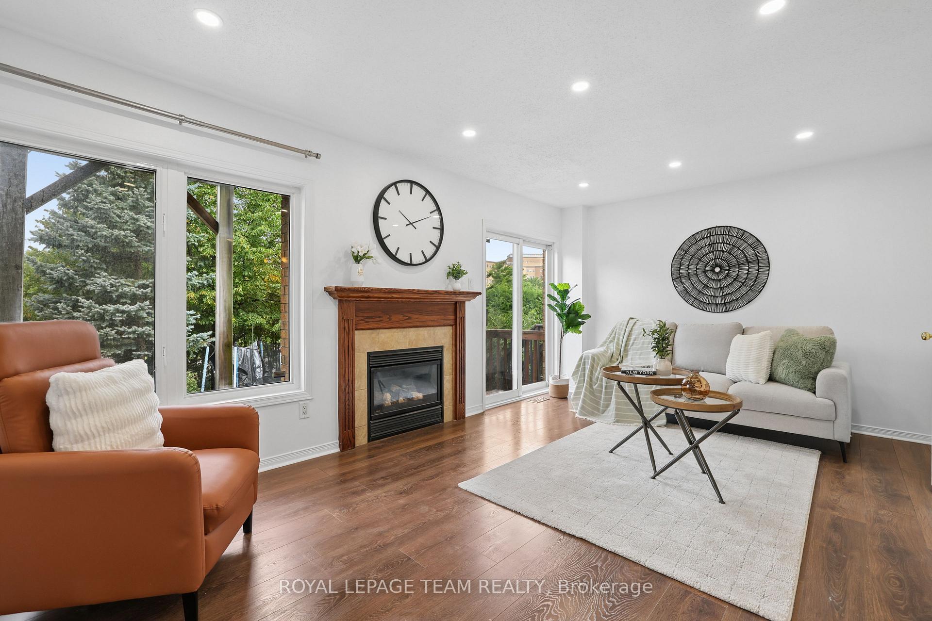 Photo 8 of 19 Great Oak Private, Ottawa, Riverview Park — HOMEH