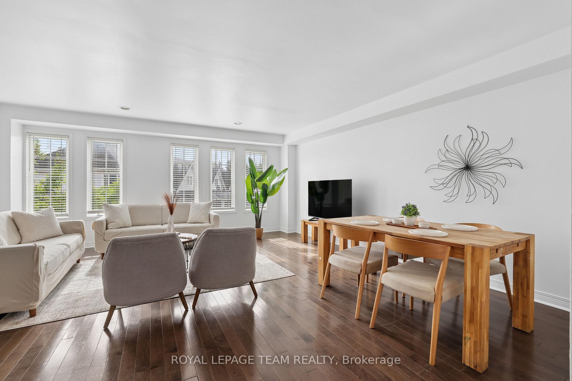 Photo 12 of 19 Great Oak Private, Ottawa, Riverview Park — HOMEH