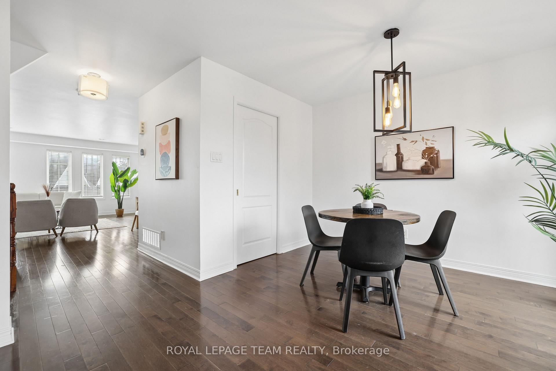 Photo 20 of 19 Great Oak Private, Ottawa, Riverview Park — HOMEH