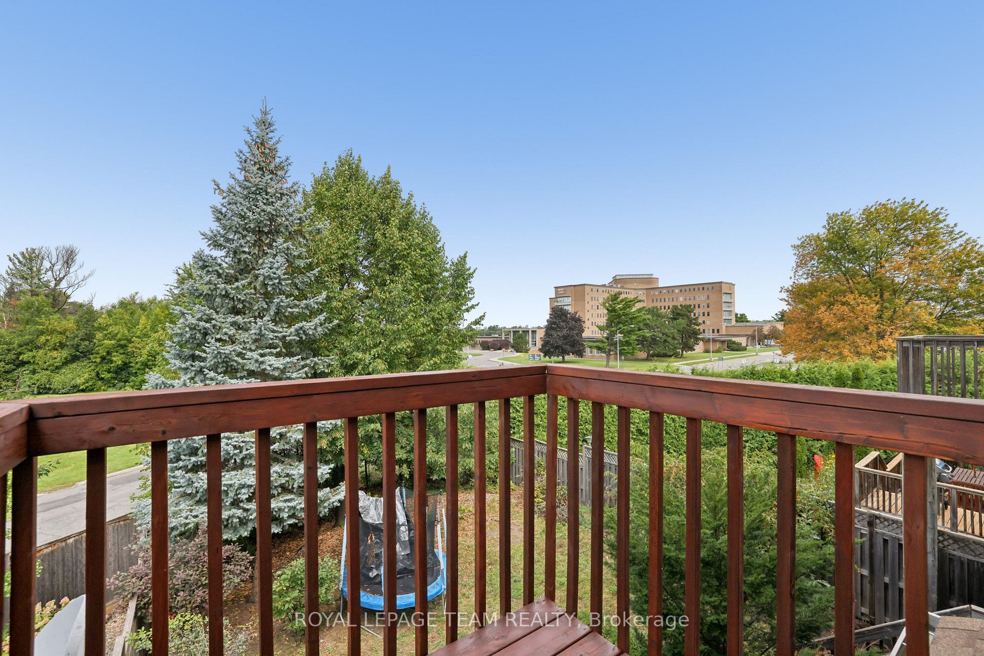 Photo 31 of 19 Great Oak Private, Ottawa, Riverview Park — HOMEH