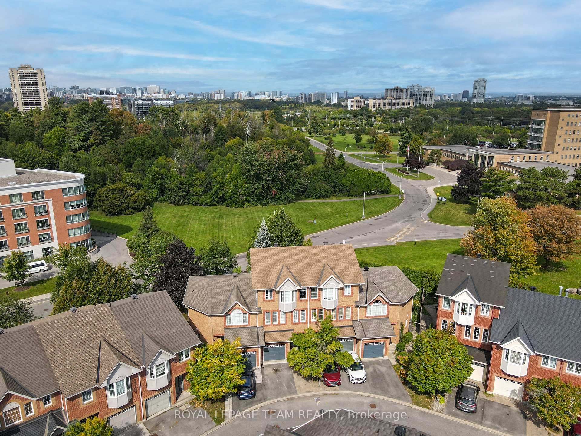 Photo 35 of 19 Great Oak Private, Ottawa, Riverview Park — HOMEH