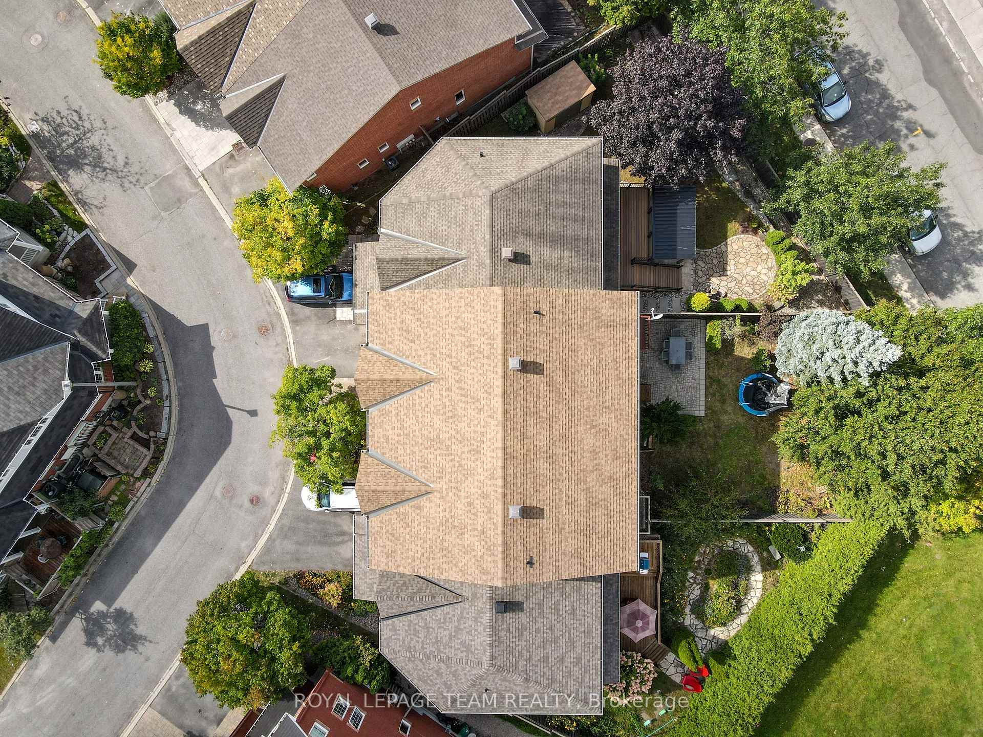 Photo 36 of 19 Great Oak Private, Ottawa, Riverview Park — HOMEH