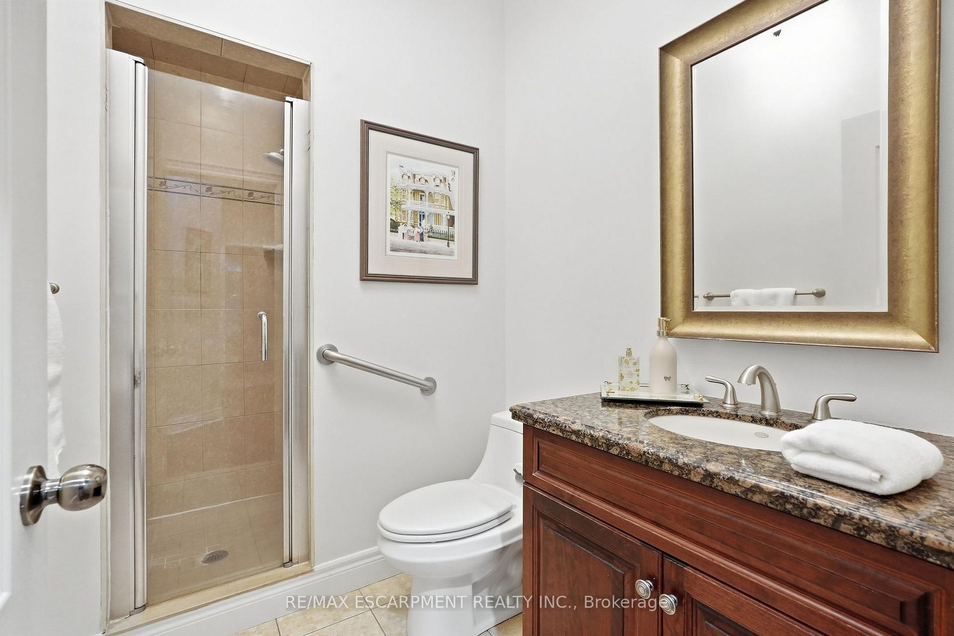 Photo 20 of 4 Summit Drive, Hamilton, Waterdown — HOMEH