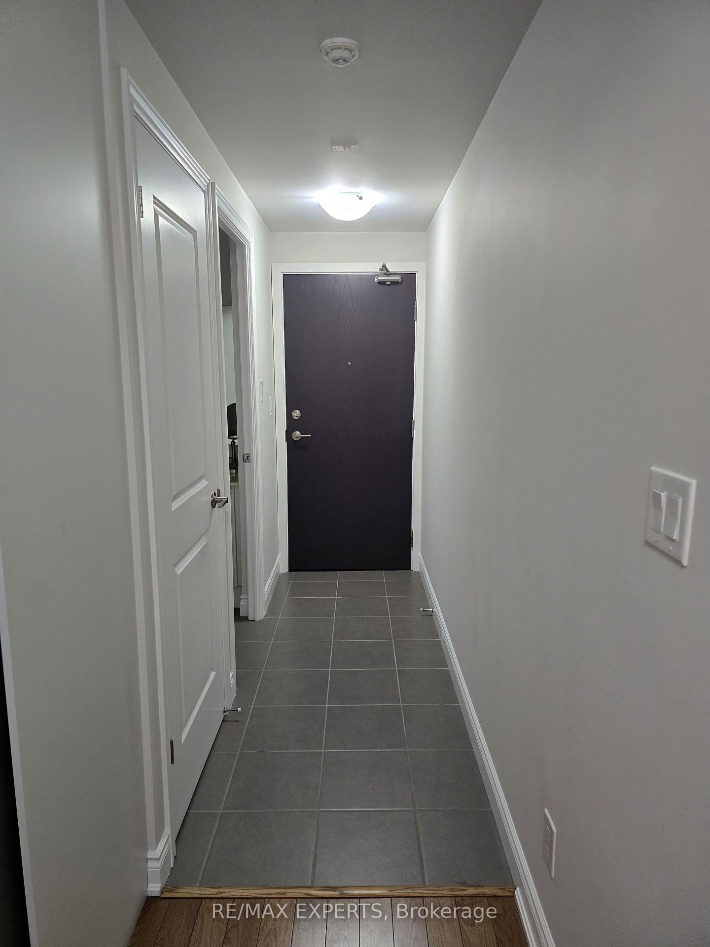 Front of Unit 207, 281 Woodbridge Avenue