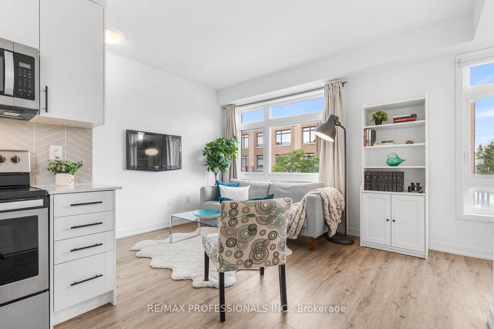 Photo 6 of 1 Lochlin Street, Vaughan, Vaughan Grove — HOMEH