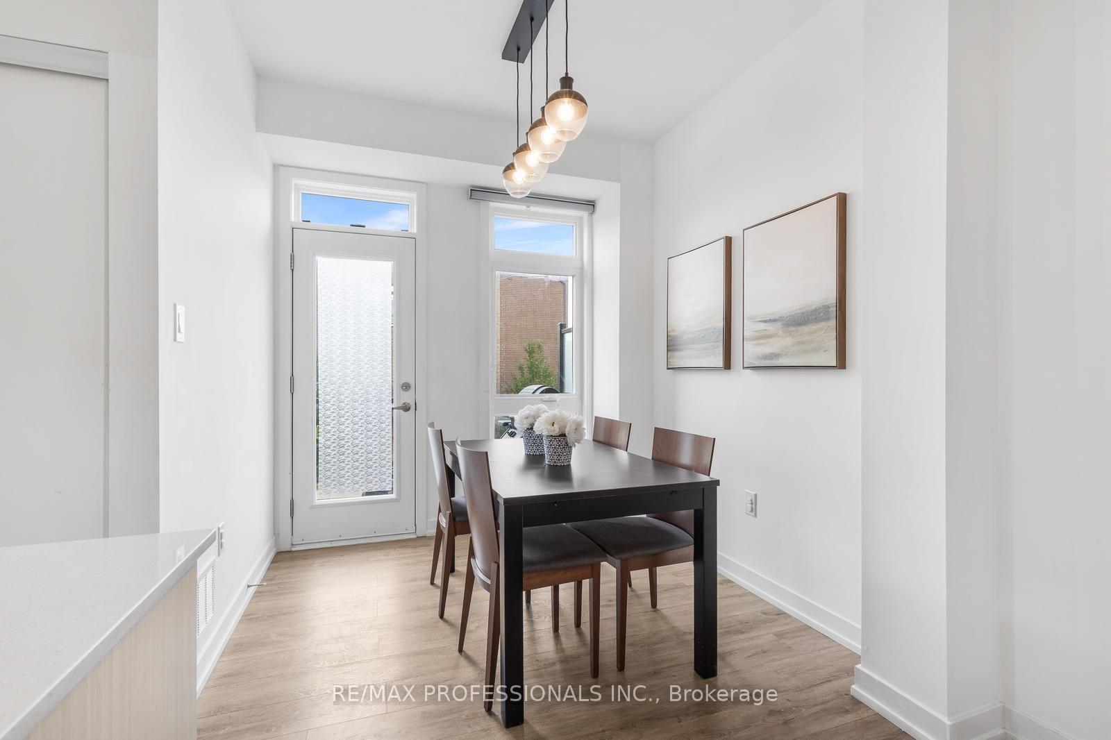 Photo 13 of 1 Lochlin Street, Vaughan, Vaughan Grove — HOMEH