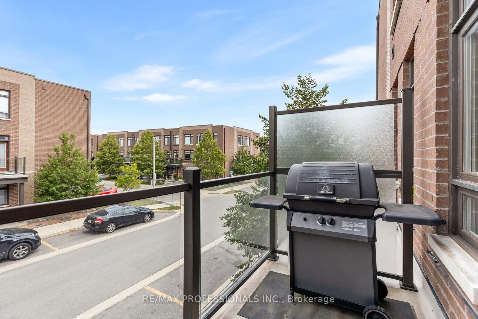 Photo 14 of 1 Lochlin Street, Vaughan, Vaughan Grove — HOMEH