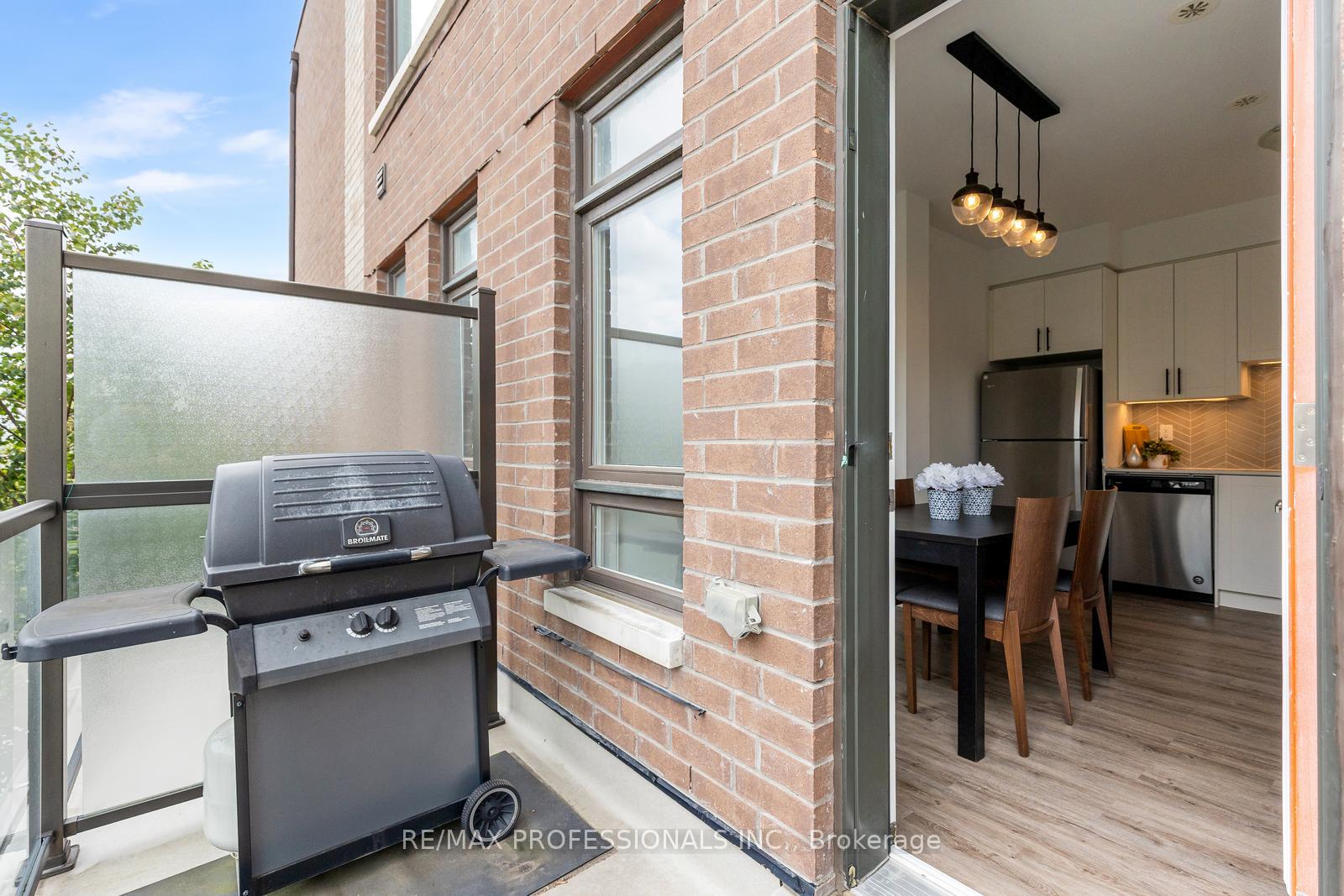 Photo 15 of 1 Lochlin Street, Vaughan, Vaughan Grove — HOMEH