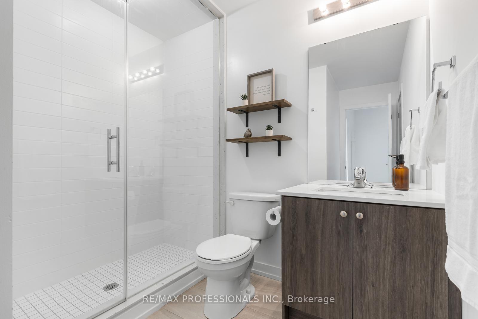 Photo 24 of 1 Lochlin Street, Vaughan, Vaughan Grove — HOMEH