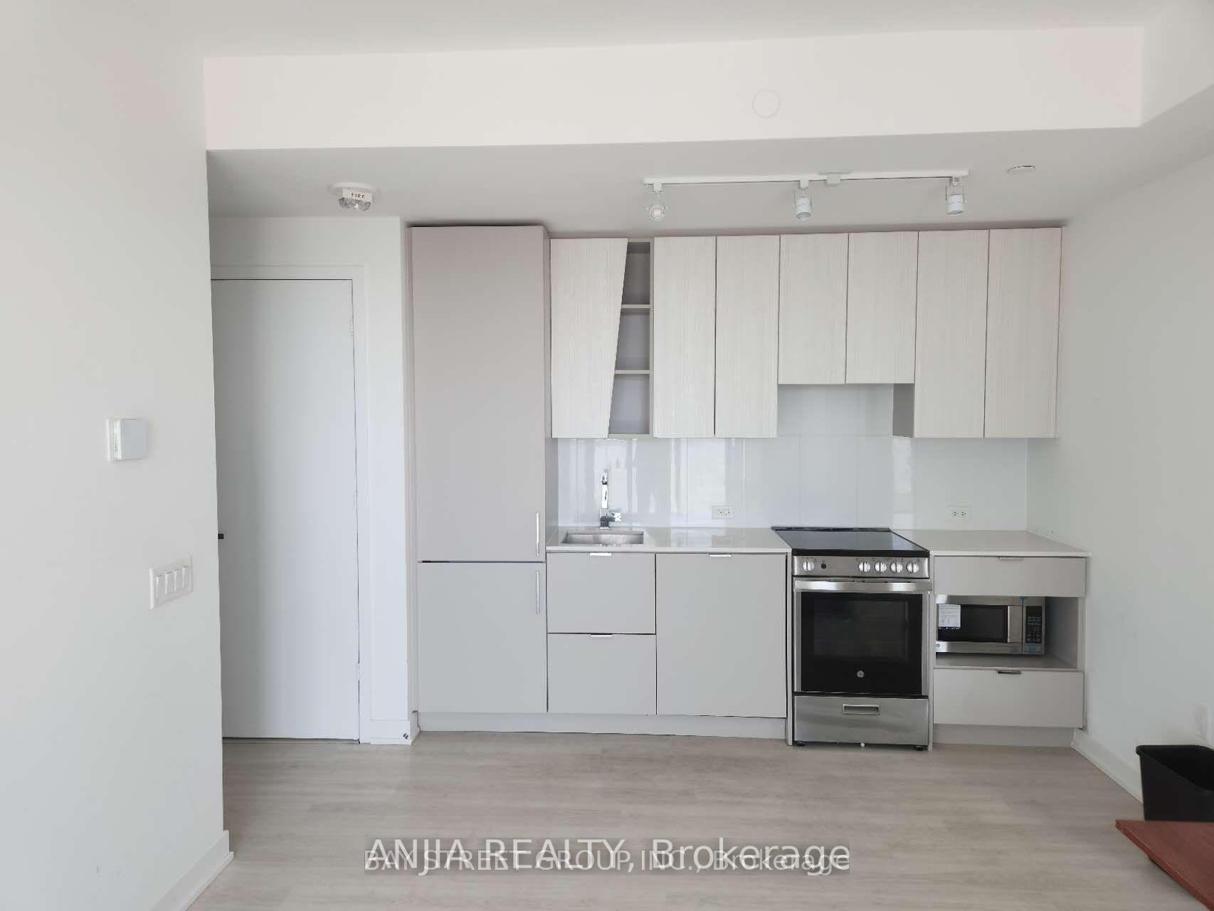 Photo 3 of Unit 4801, 3883 quartz Road, Mississauga, City Centre — HOMEH