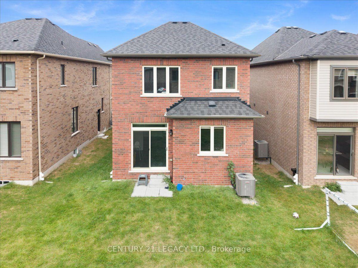 Photo 33 of 12 Shrubsall Street, Cambridge, Clemens Mills/Saginaw — HOMEH