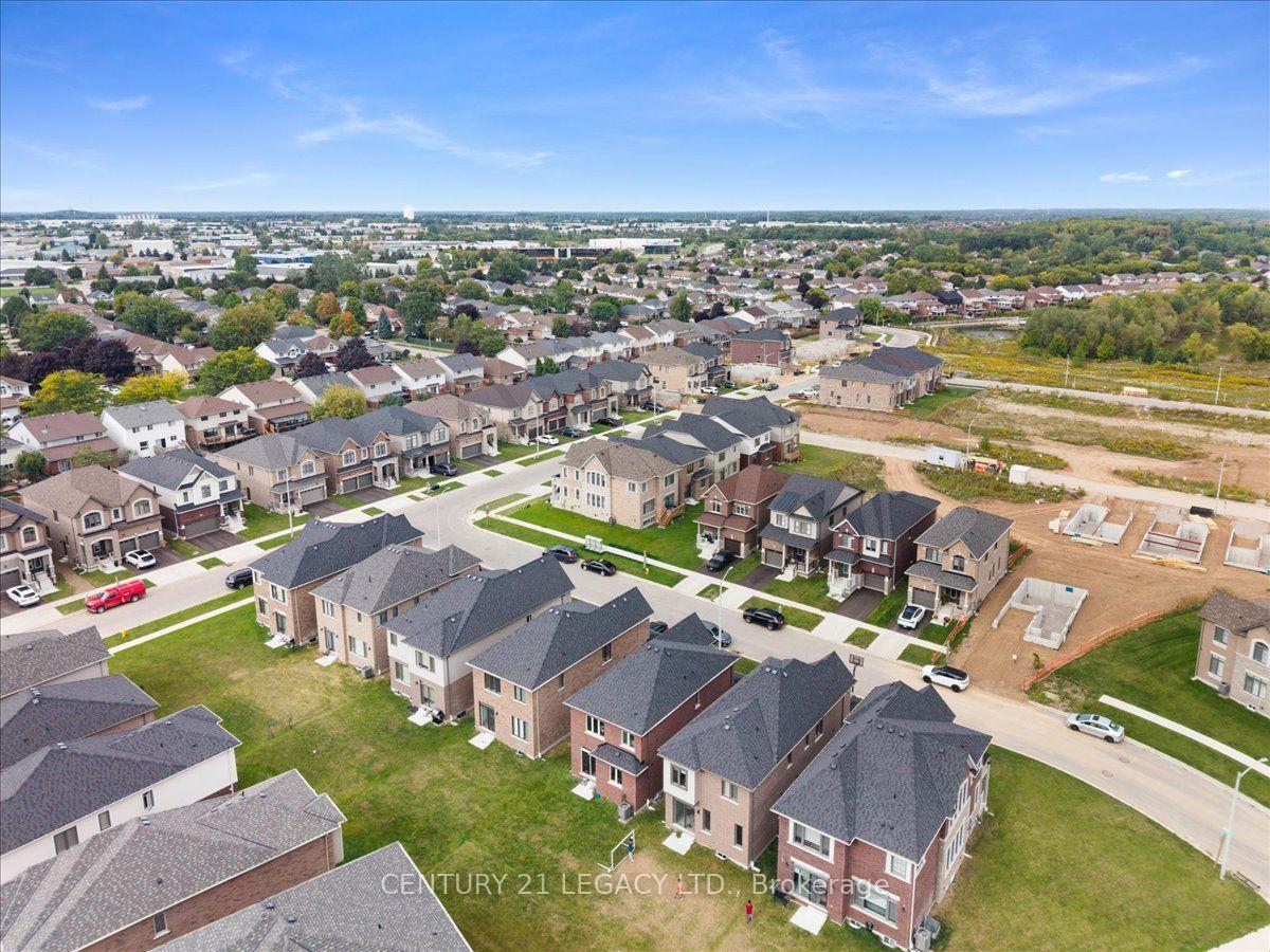 Photo 37 of 12 Shrubsall Street, Cambridge, Clemens Mills/Saginaw — HOMEH