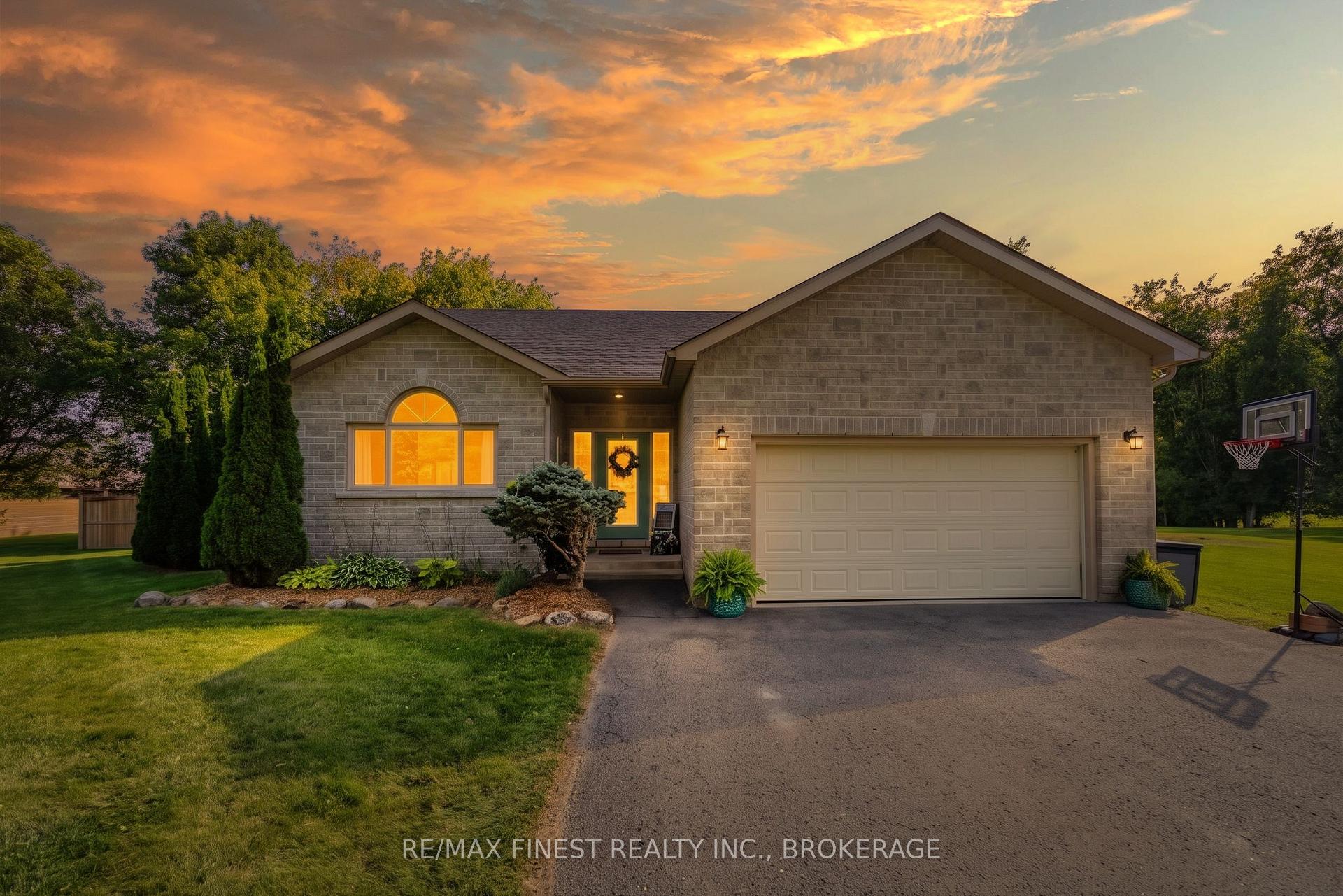 Photo of 4404 Ashwood Drive