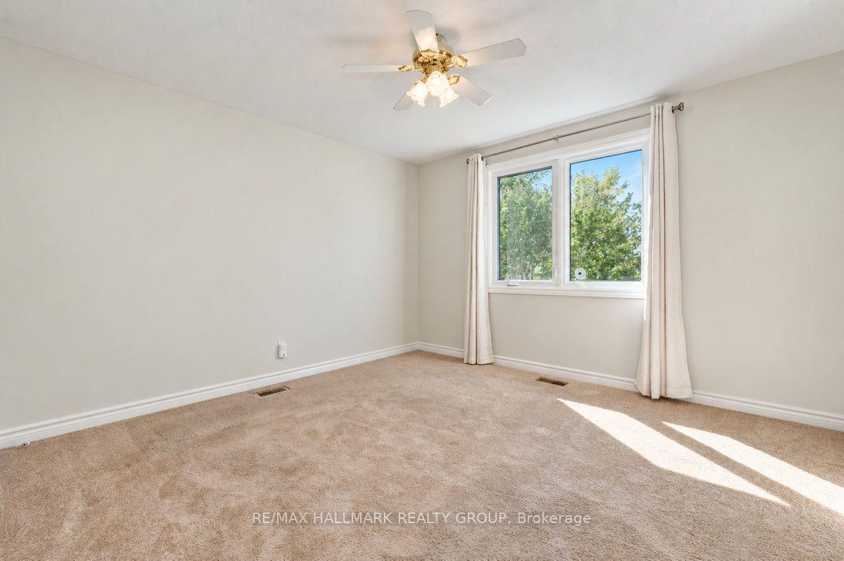 Photo 19 of 490 Tisdale Crescent, Ottawa, Beacon Hill North — HOMEH