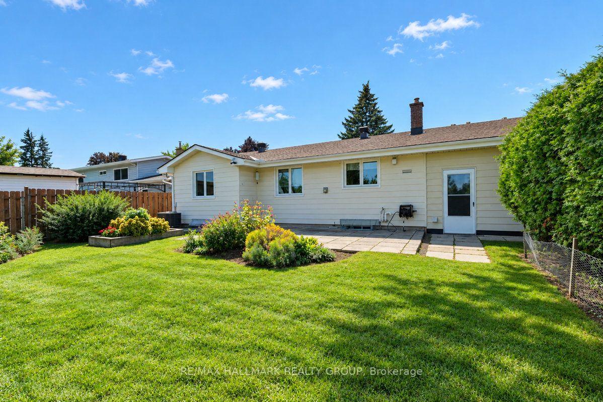 Photo 35 of 490 Tisdale Crescent, Ottawa, Beacon Hill North — HOMEH