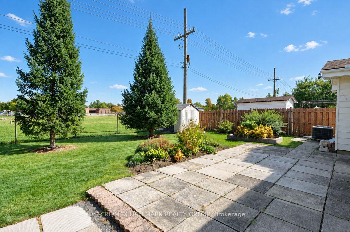 Photo 37 of 490 Tisdale Crescent, Ottawa, Beacon Hill North — HOMEH