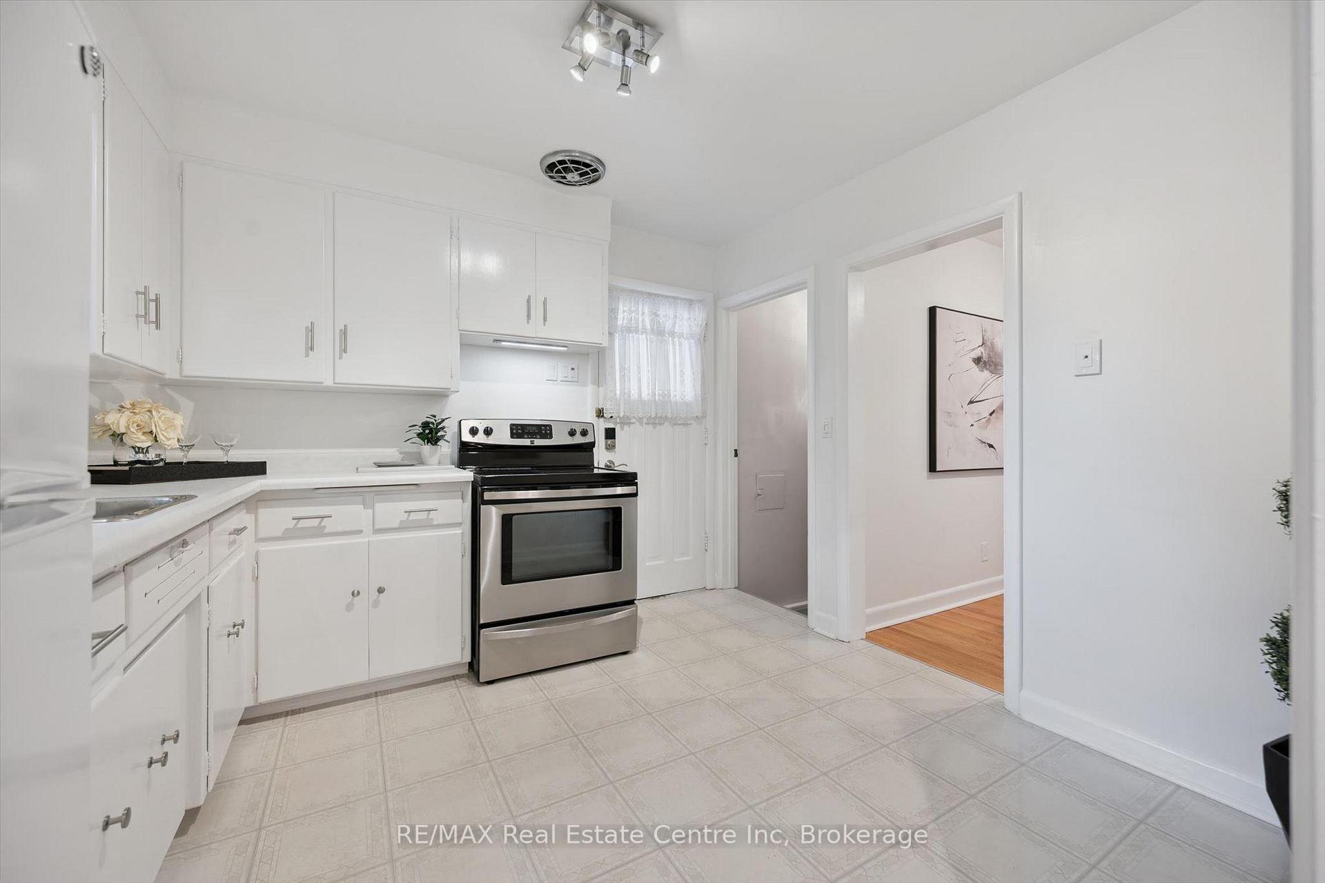 Photo 9 of 9 Hamel Avenue, Guelph, Exhibition Park — HOMEH