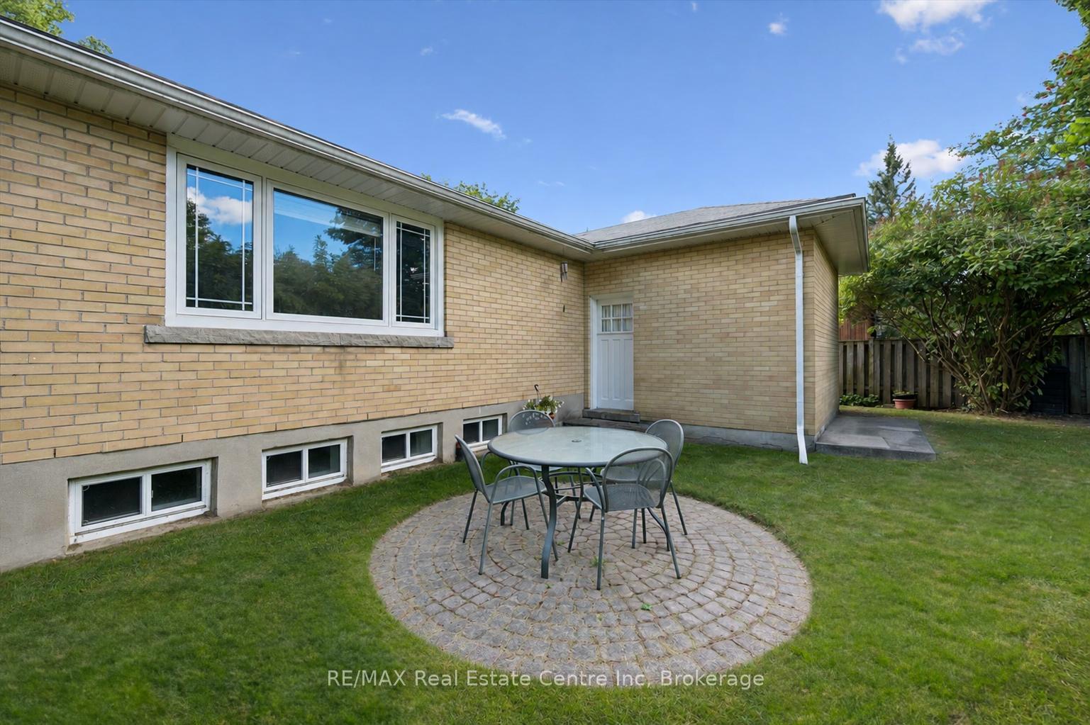 Photo 20 of 9 Hamel Avenue, Guelph, Exhibition Park — HOMEH
