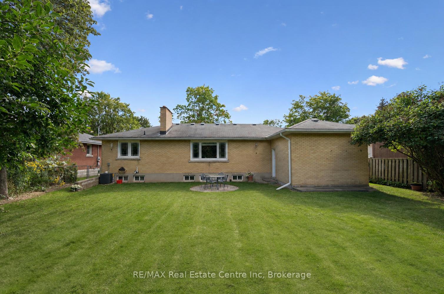Photo 21 of 9 Hamel Avenue, Guelph, Exhibition Park — HOMEH