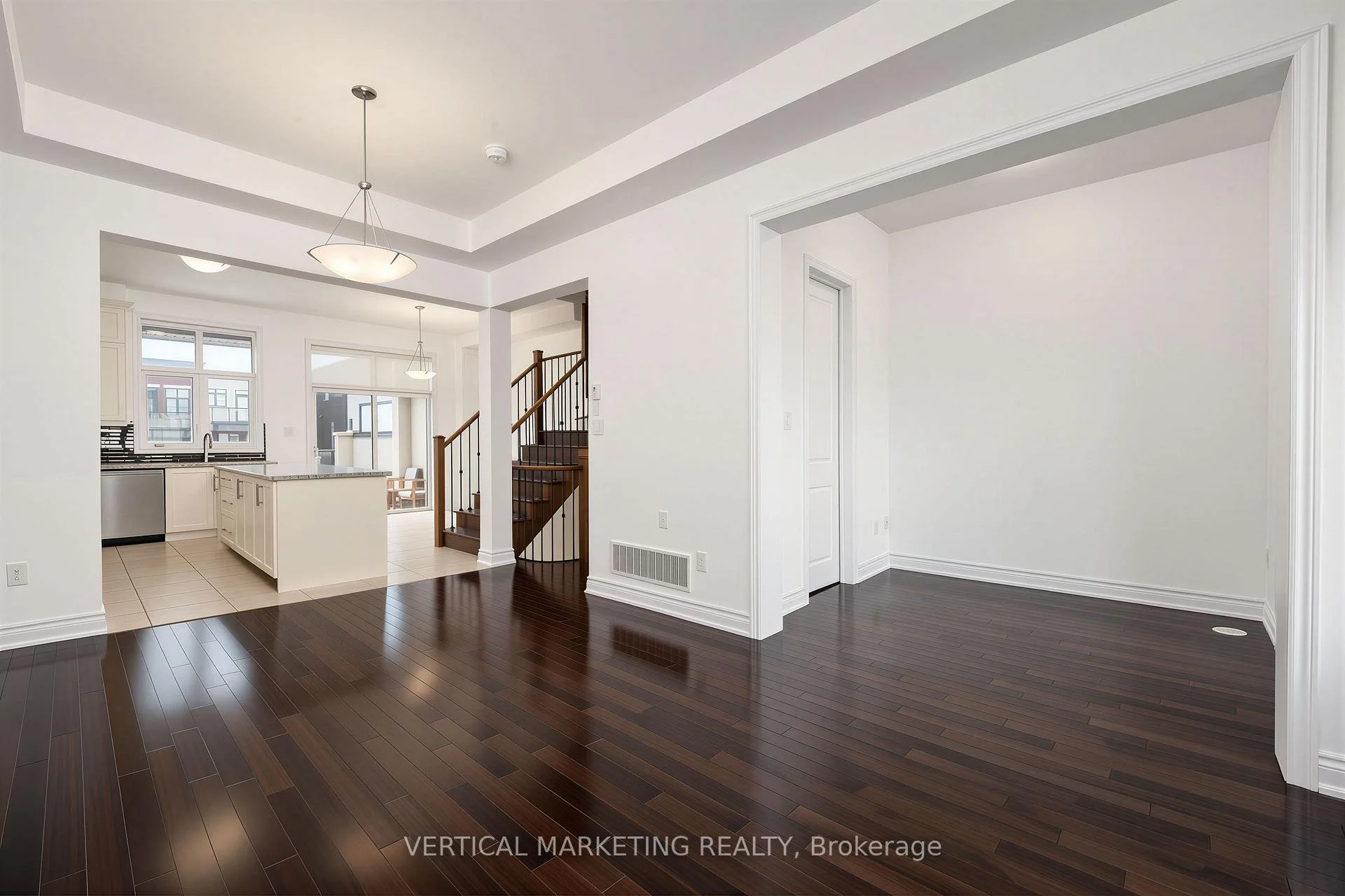 Photo 17 of 587 Marc Santi Boulevard, Vaughan, Patterson — HOMEH