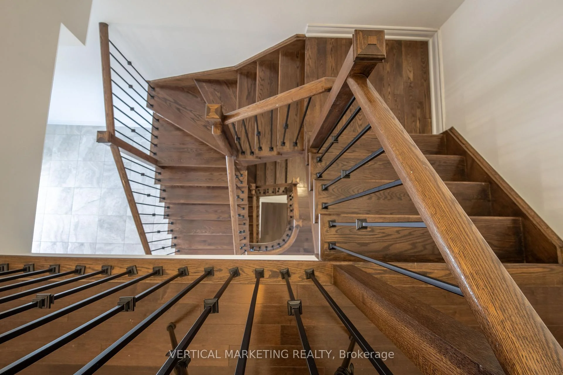 Photo 28 of 587 Marc Santi Boulevard, Vaughan, Patterson — HOMEH