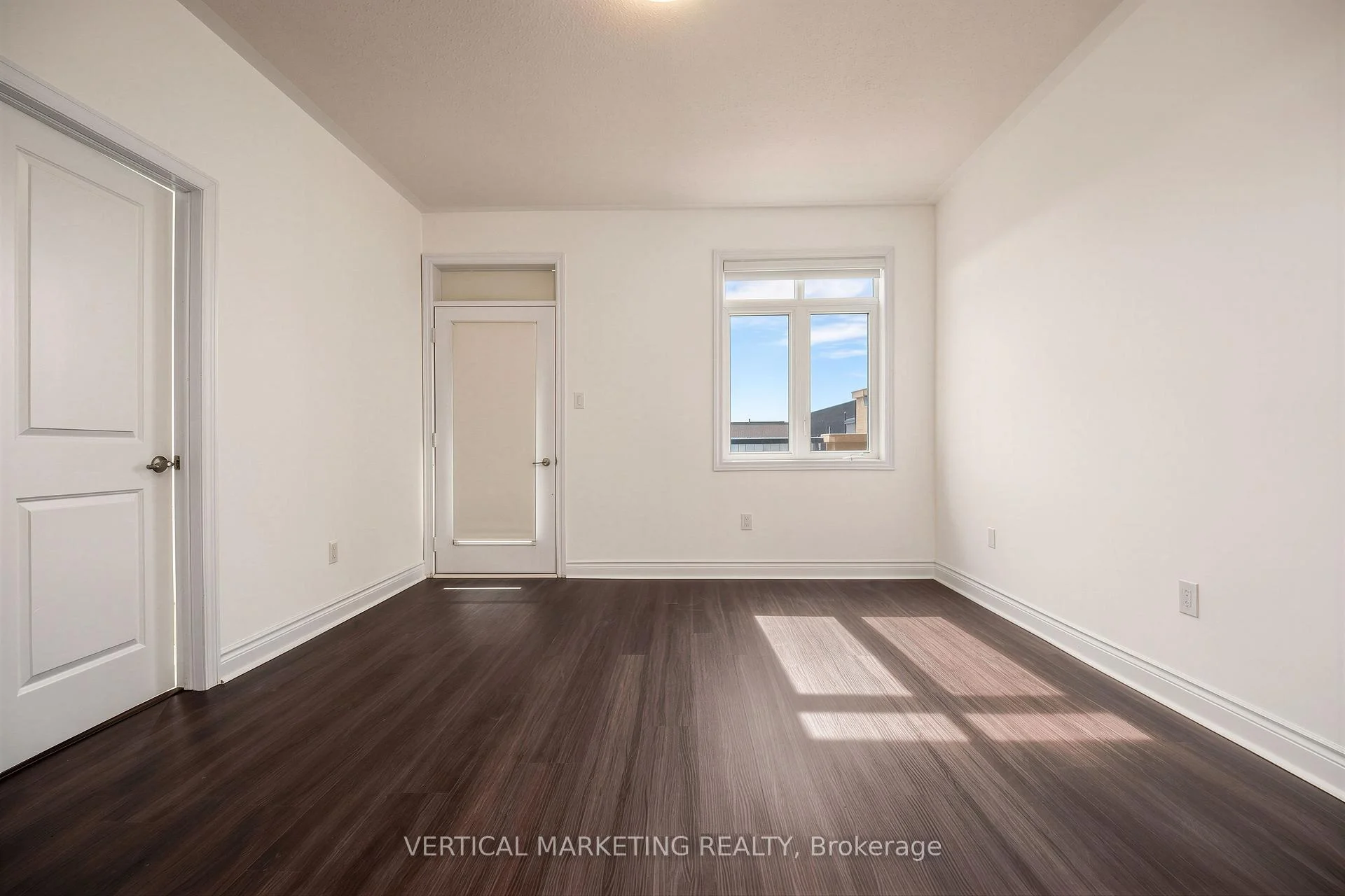 Photo 31 of 587 Marc Santi Boulevard, Vaughan, Patterson — HOMEH