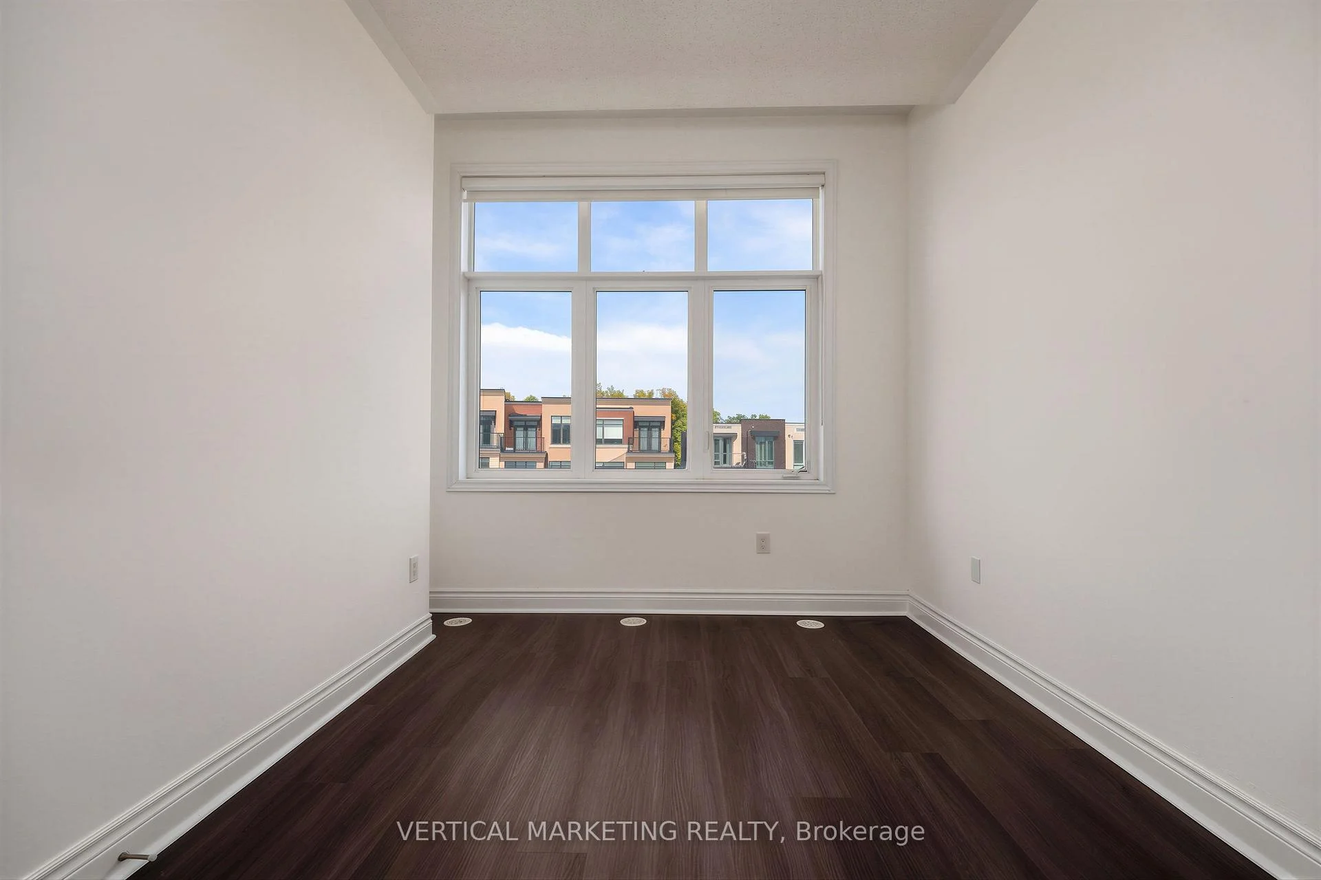 Photo 38 of 587 Marc Santi Boulevard, Vaughan, Patterson — HOMEH
