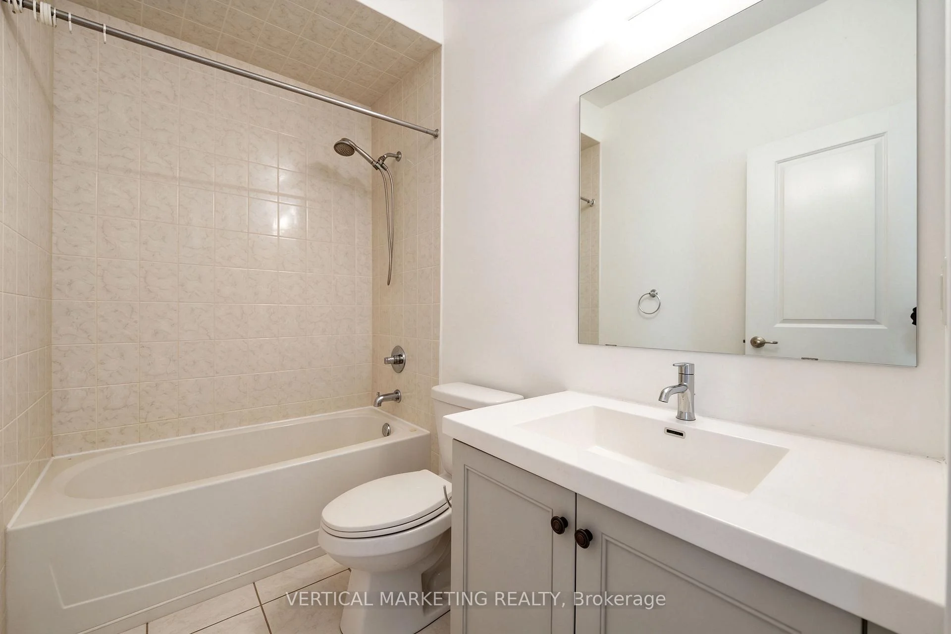 Photo 41 of 587 Marc Santi Boulevard, Vaughan, Patterson — HOMEH