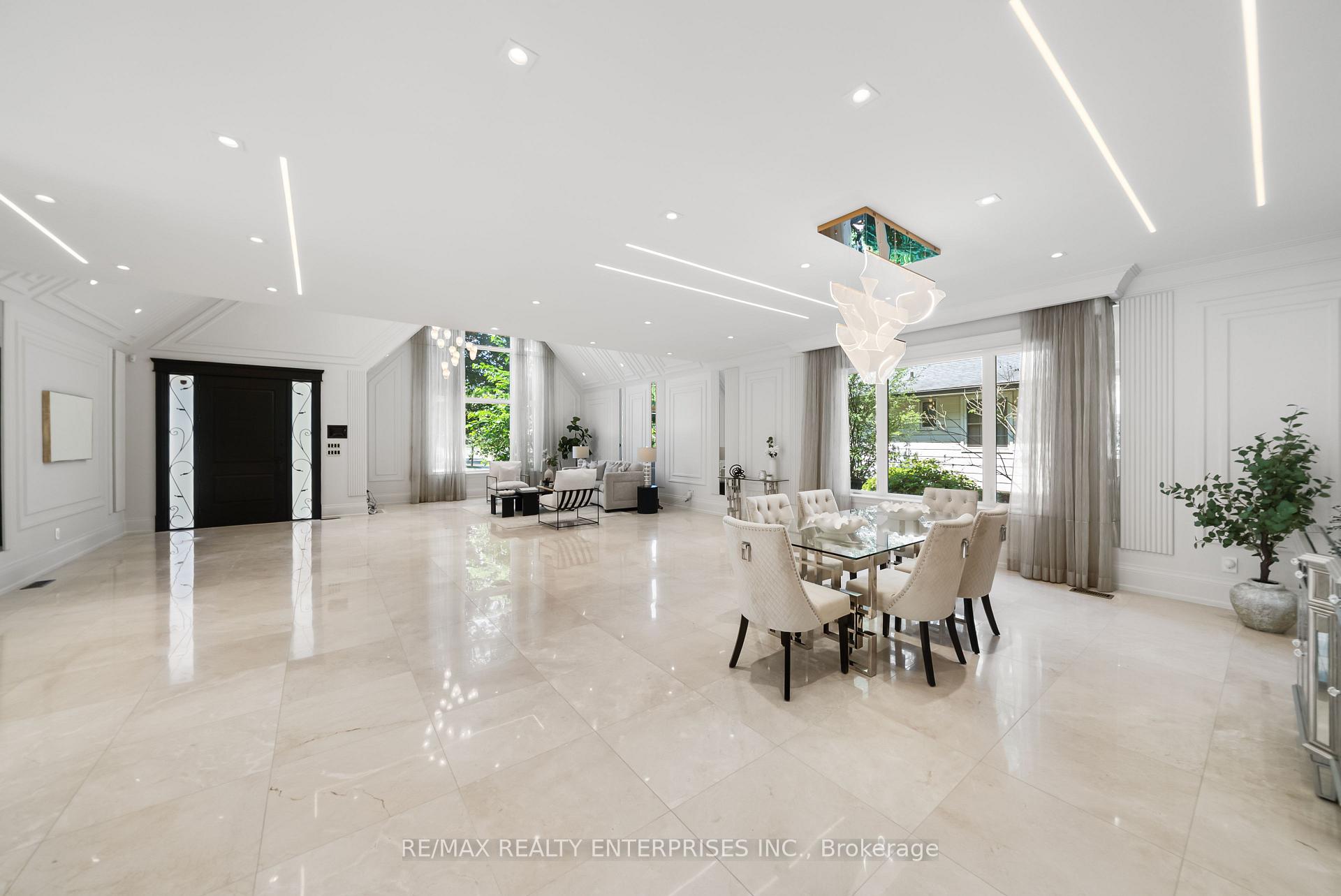 Photo 5 of 3168 Lakeshore Road W, Oakville, Bronte — HOMEH