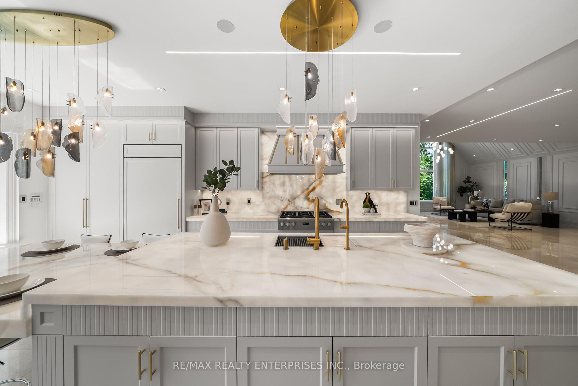 Photo 16 of 3168 Lakeshore Road W, Oakville, Bronte — HOMEH