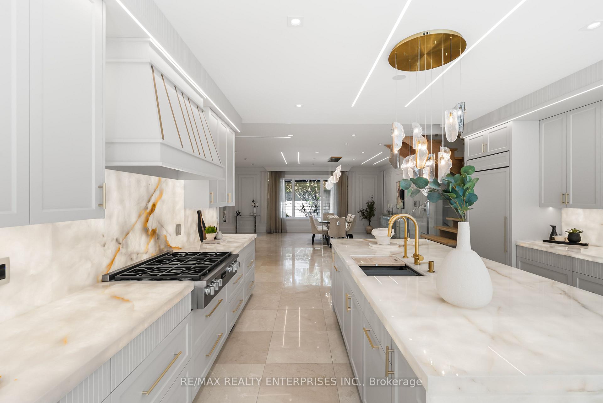 Photo 19 of 3168 Lakeshore Road W, Oakville, Bronte — HOMEH