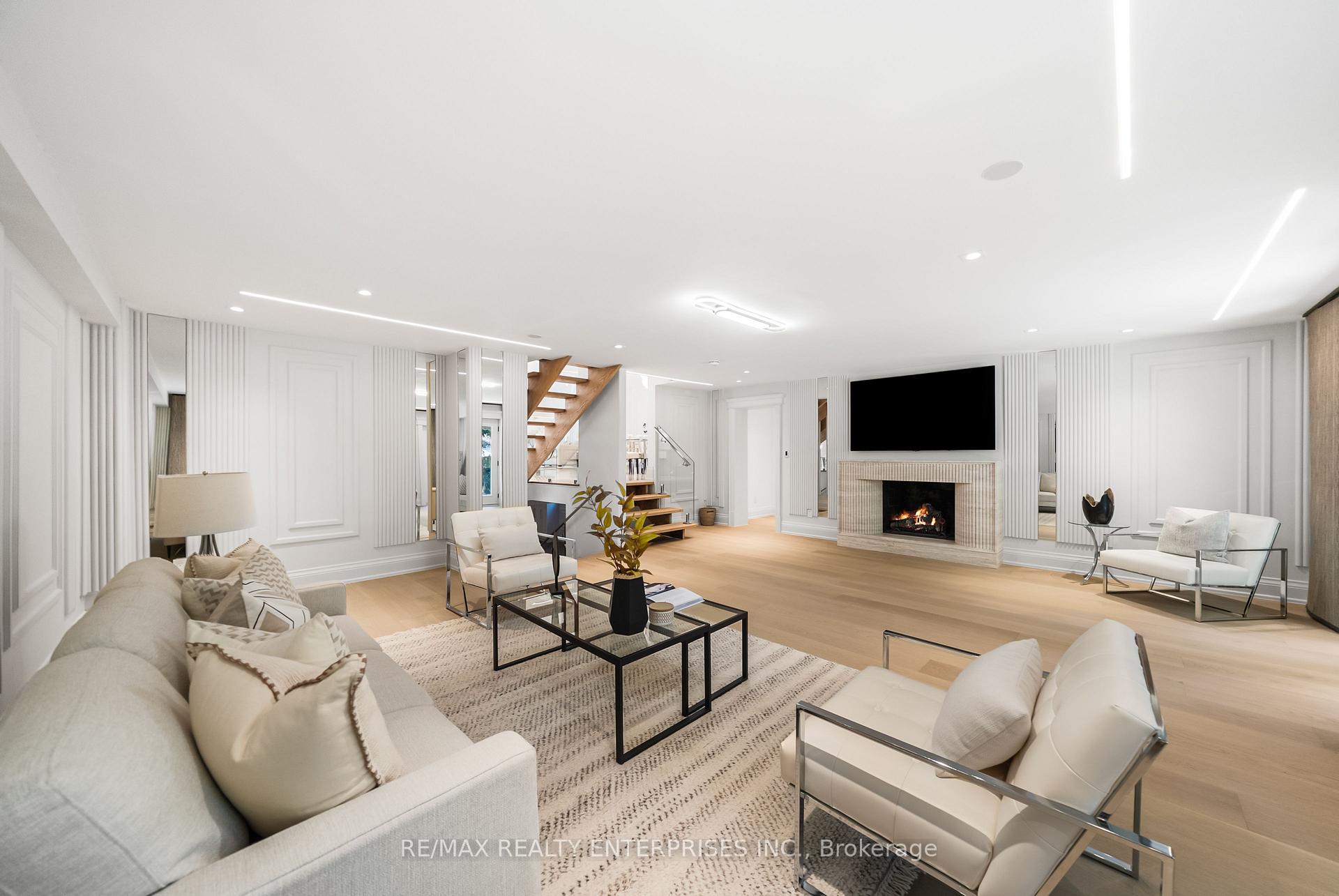 Photo 21 of 3168 Lakeshore Road W, Oakville, Bronte — HOMEH