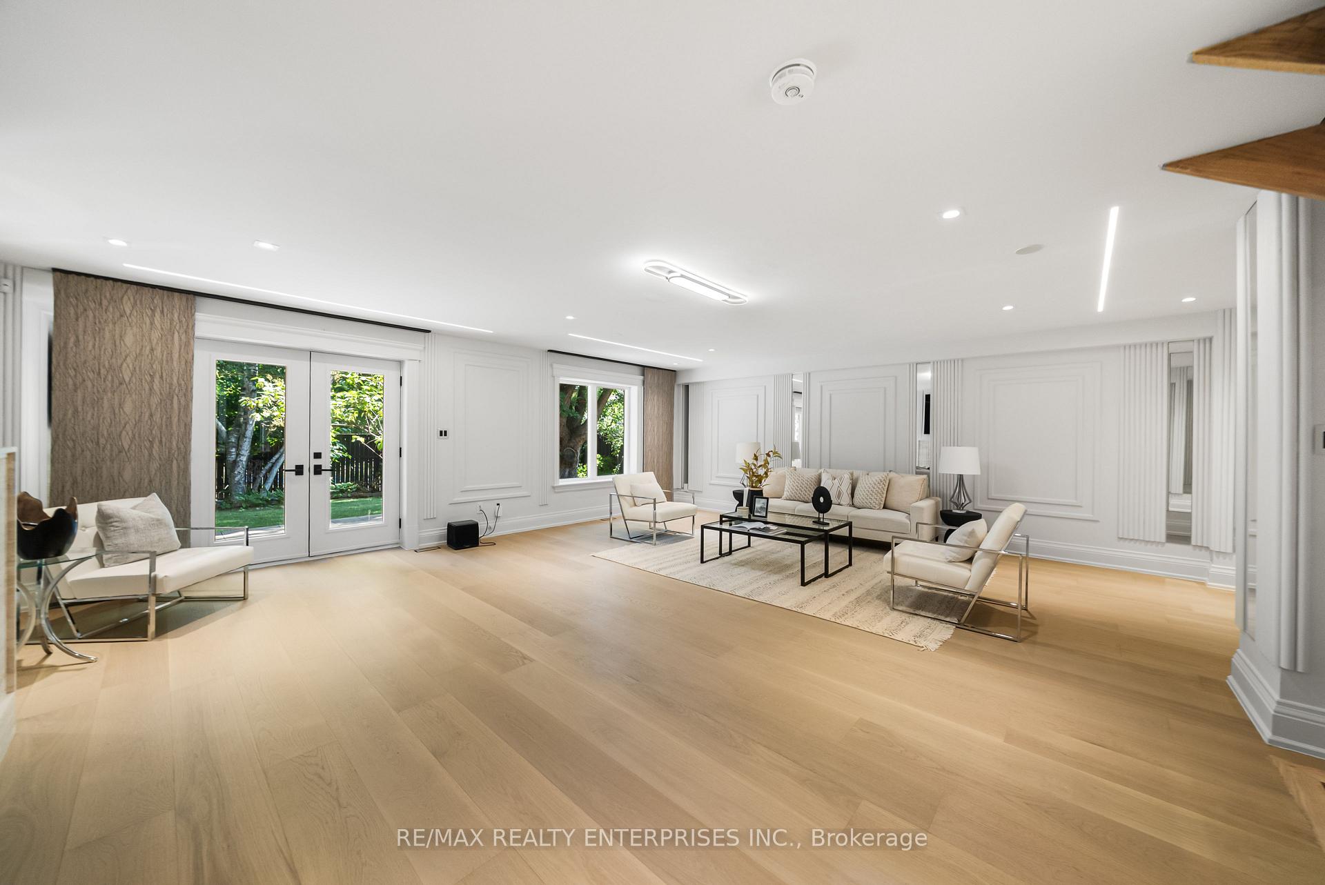 Photo 22 of 3168 Lakeshore Road W, Oakville, Bronte — HOMEH