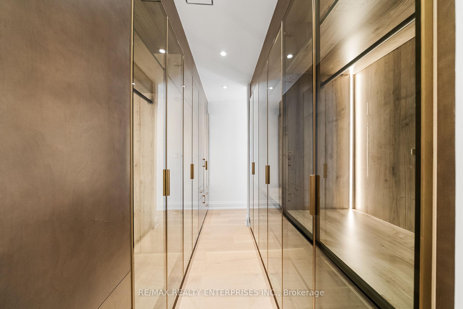 Photo 28 of 3168 Lakeshore Road W, Oakville, Bronte — HOMEH