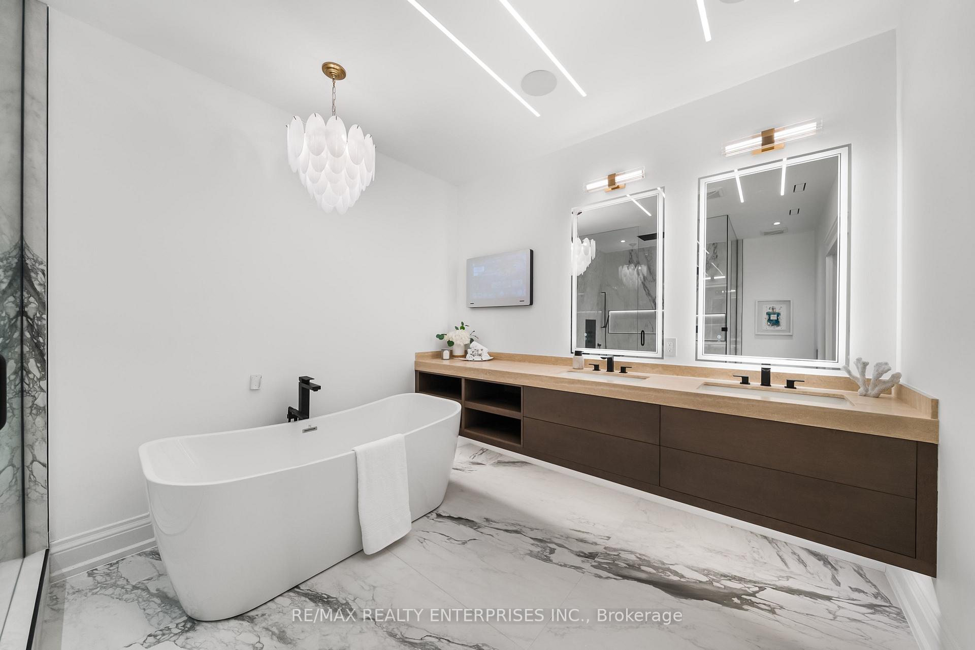 Photo 30 of 3168 Lakeshore Road W, Oakville, Bronte — HOMEH