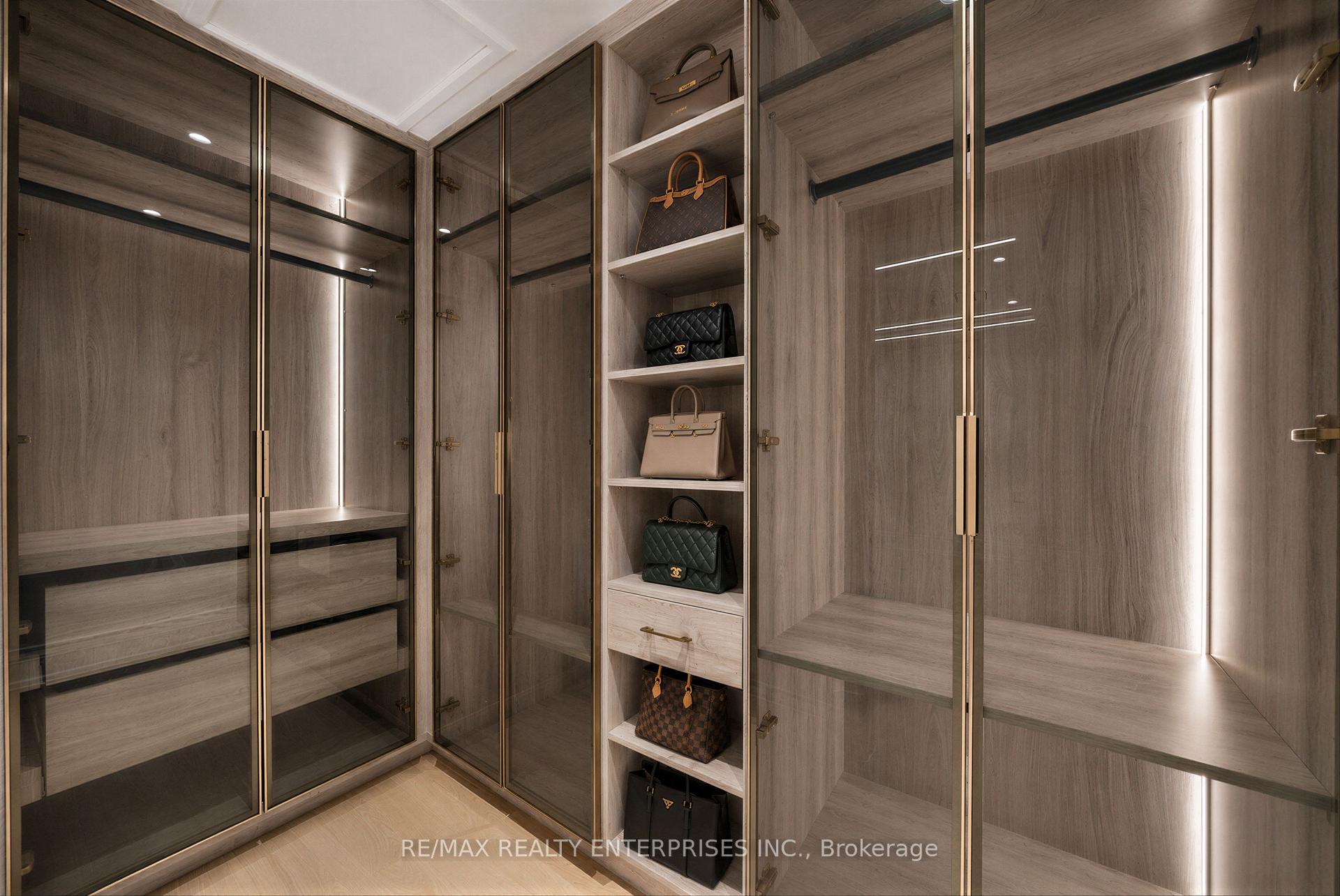 Photo 37 of 3168 Lakeshore Road W, Oakville, Bronte — HOMEH