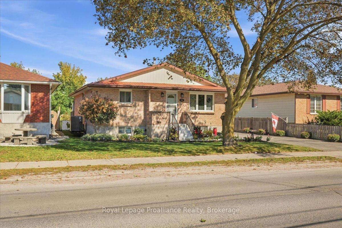 Photo 2 of 68 Tracey Street, Belleville, Belleville Ward — HOMEH