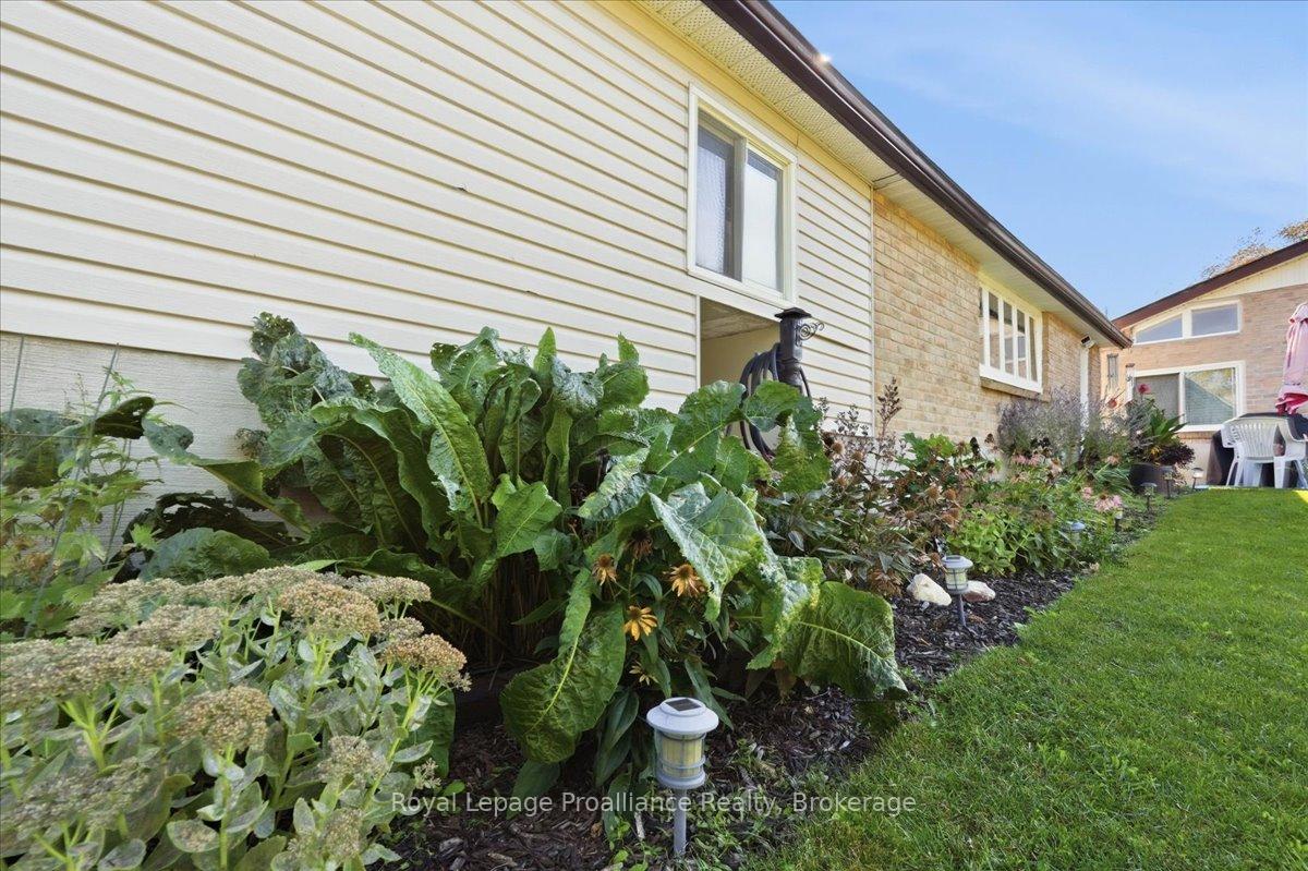 Photo 30 of 68 Tracey Street, Belleville, Belleville Ward — HOMEH