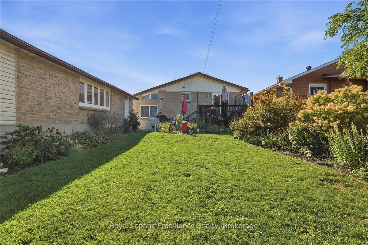 Photo 33 of 68 Tracey Street, Belleville, Belleville Ward — HOMEH