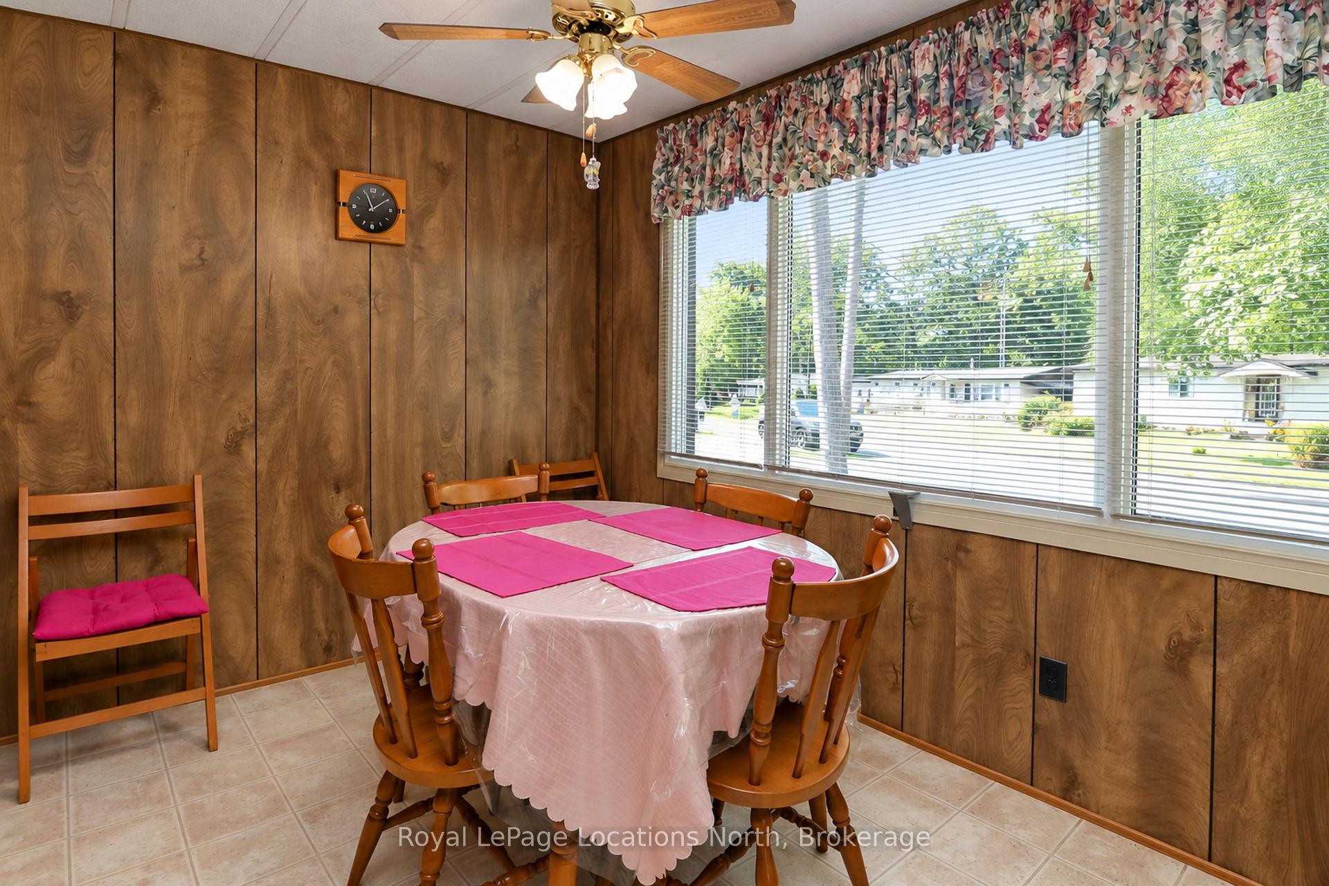 Photo 6 of 16 Sinclair Avenue S, Wasaga Beach — HOMEH