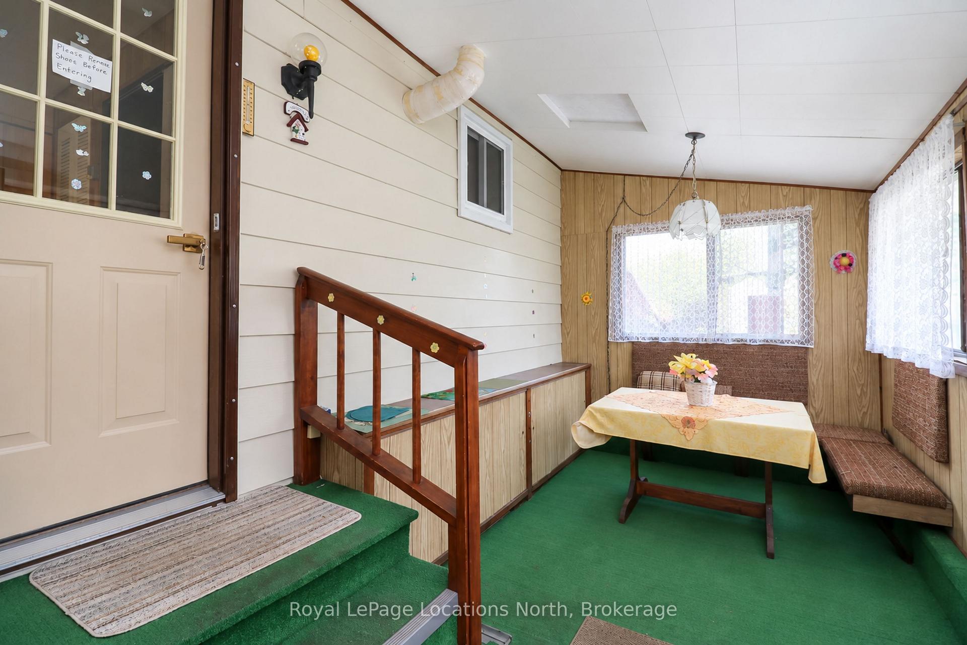 Photo 17 of 16 Sinclair Avenue S, Wasaga Beach — HOMEH